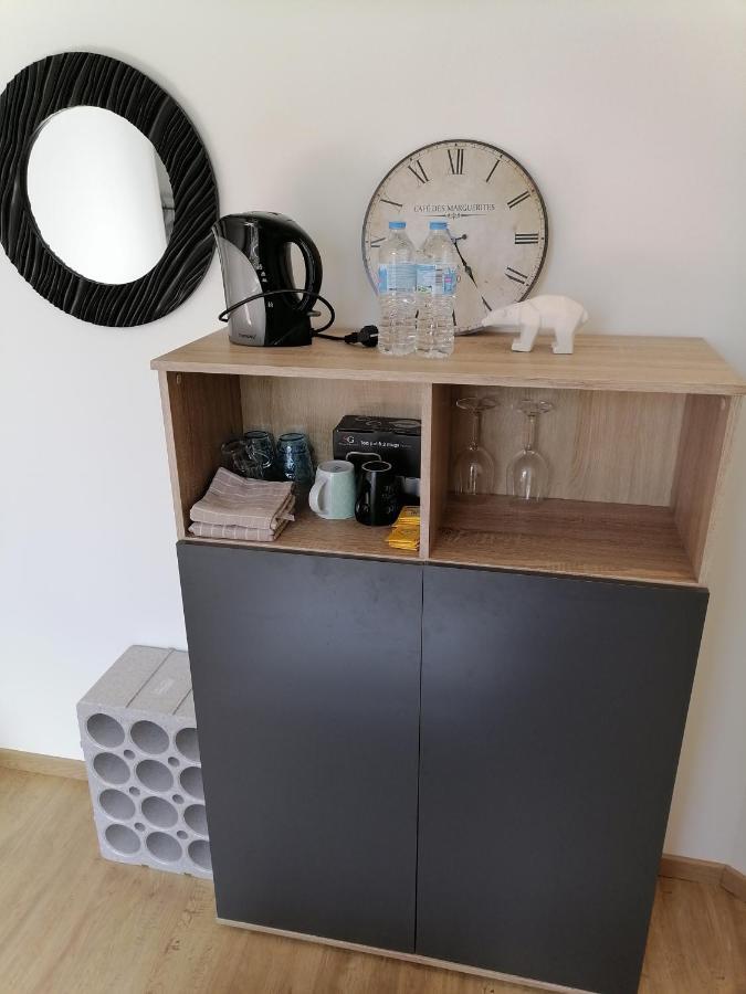 Apartment Des Roses - T2, 31m2, 1er Etage, Vue Jardin, 