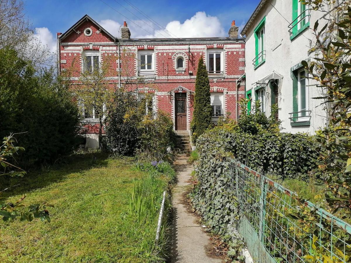 Des Roses - T2, 31m2, 1er Etage, Vue Jardin, 