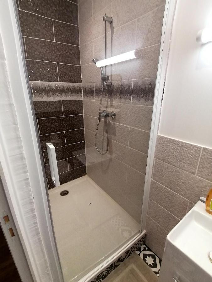 Des Roses - T2, 31m2, 1er Etage, Vue Jardin, 